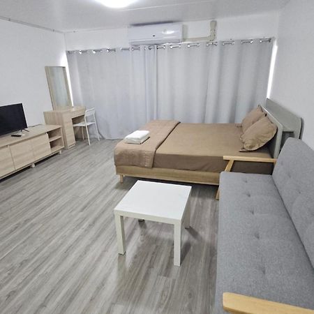 New Room Нонтхабурі Екстер'єр фото