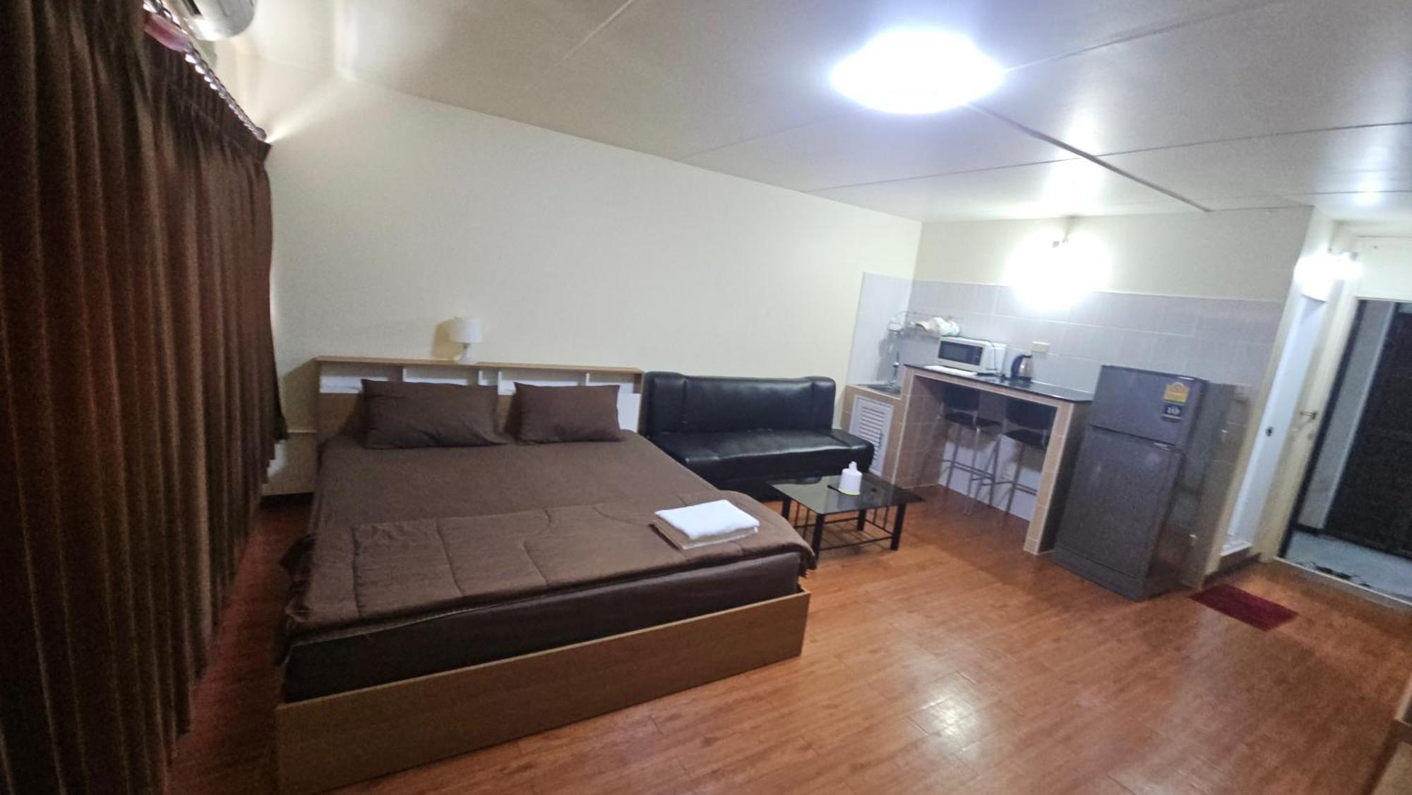 New Room Нонтхабурі Екстер'єр фото